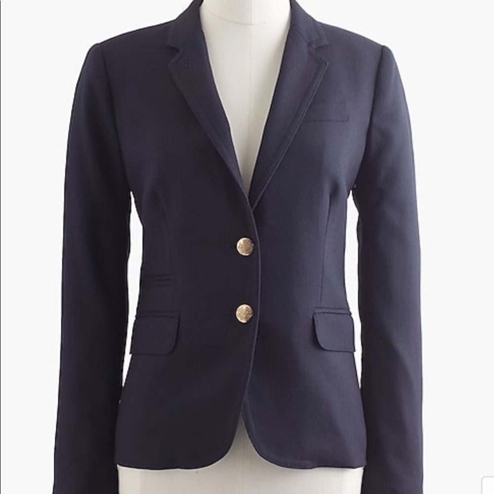Like new J. Crew Women’s Schoolboy blazer - navy